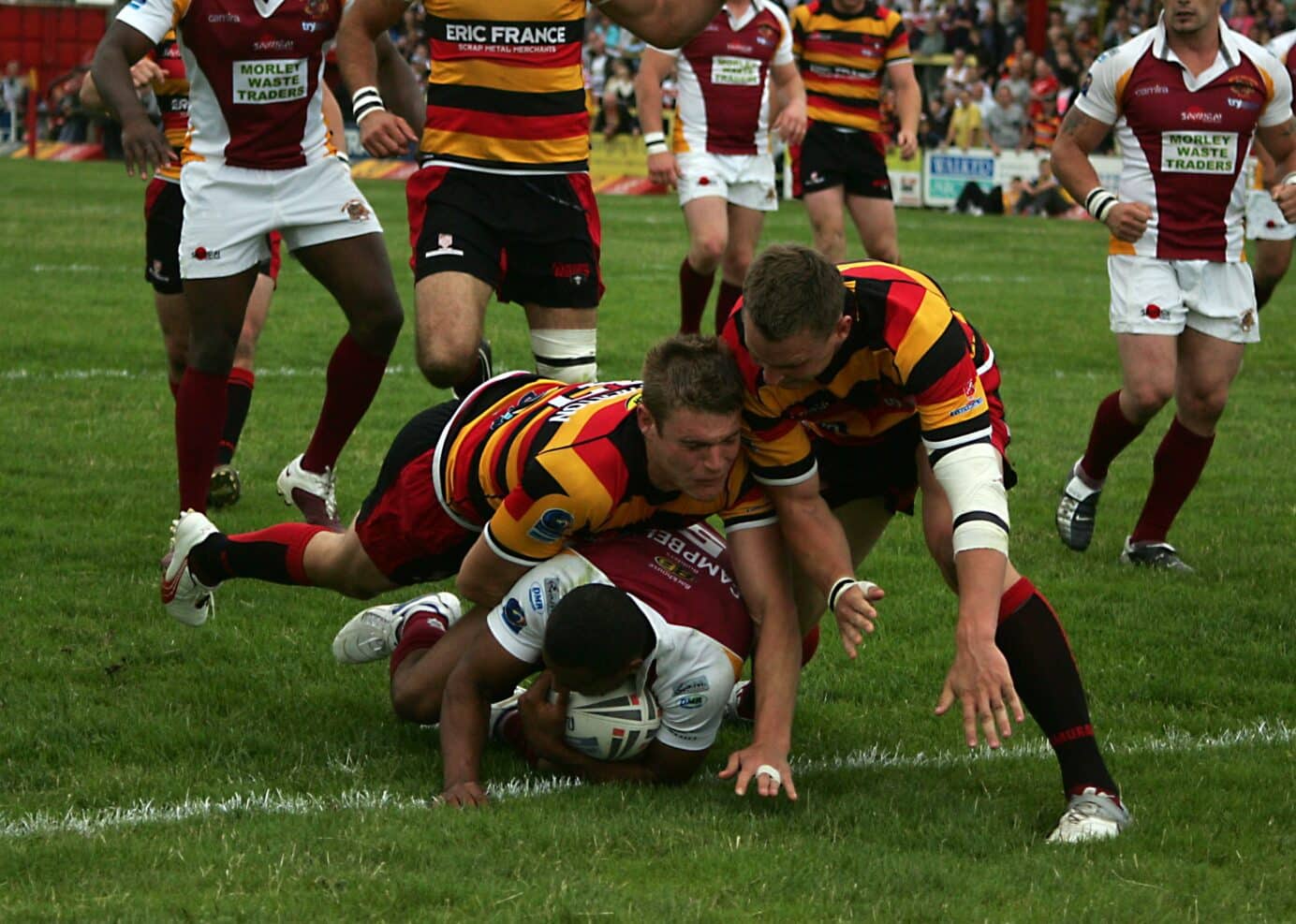 2010 - Batley v Dewsbury - Campbell caught short with Bretherton & Barber defending